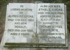 Mont a l’Abbe cemetery