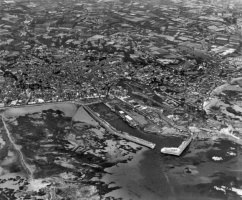 1951 aerial photograph by Aerofilms
