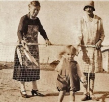Emma, Evelyn and Mac Tostevin
