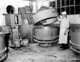 Le Brun's Bakery in 1951