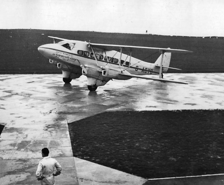File:F16JerseyAirways1936DH86.jpg