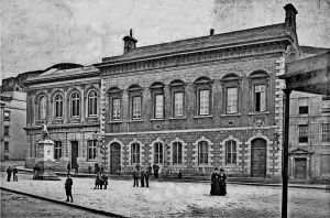 1888 - note that the Royal Court House, extended in 1877, now has seven bays, including two entrances