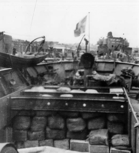 File:S24VegaHold8May1945a.png