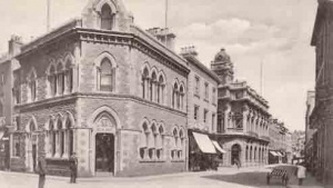 NatWest Bank at the junction of Library Place with Broad Street