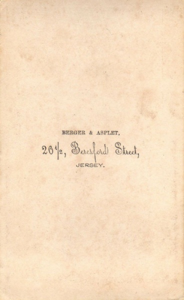 File:E19Berger&AspletBack.jpg