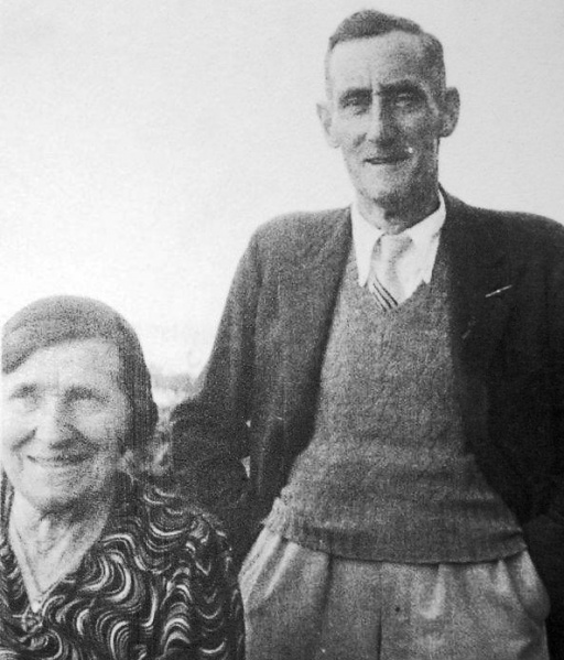 File:F20Philip&MarieLouiseLeBrocq1945.jpg