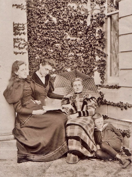 File:U19Matilda,FLo,Lydia&WillieCooke.jpg