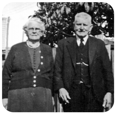 Siblings Hannah Elizabeth and Charles George Chambers