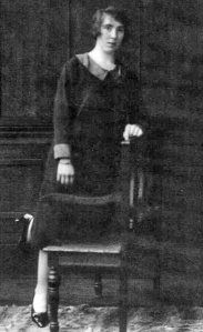 Winifred Norah Buesnel (1904-1969). She married Albert Enslin Kempster (1902-1986) in 1927 and they emigrated to Canada