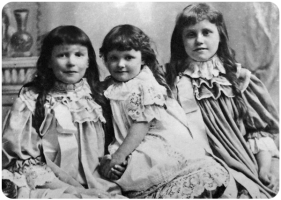 Lilian, Florence and Clara Moore