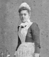 Lucie Holt, 1892