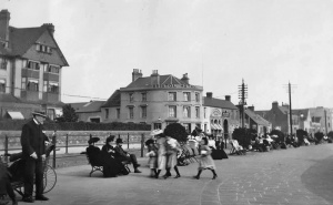 Bristol Hotel in the background