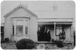 Mary Ann Jane Helleur (1864-1933) at the Dunedin family home