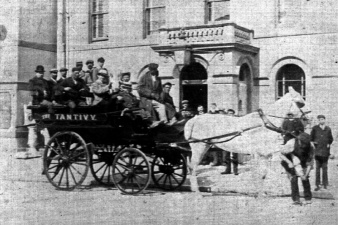 Tantivy coach in 1897