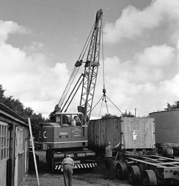 File:FT22Queen'sRoadPowerStation1960s.jpg