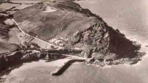 A 1930s aerial photograph ...