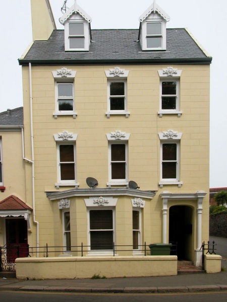 File:H20ClaremontHouseDonRoad.jpg