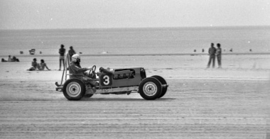 1976 - Picture Jersey Evening Post