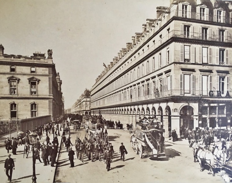 File:D18Paris1899BusyStreet2.jpg