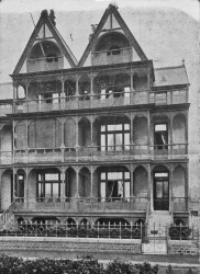 Ommaroo Pension No 4 in 1908, before being combined into the main hotel