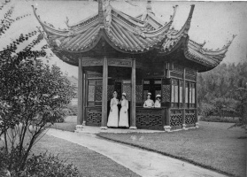 Louisa Hilda de Gruchy (1878-1964) taken in 1906, when a British Red Cross Nurse in Shanghai--far right