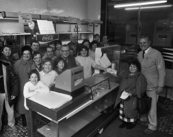Closing day of Bird's Bakery in 1986 - picture Jersey Evening Post