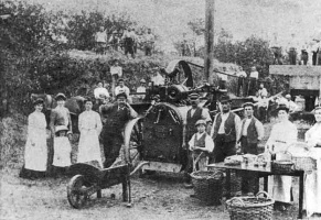The Ozouf family in Grouville in 1910-12