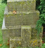 Old Mont a l’Abbe cemetery