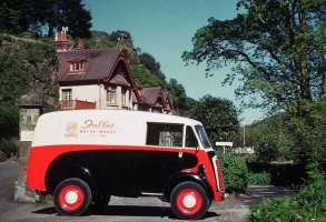 Morris van at Rozel