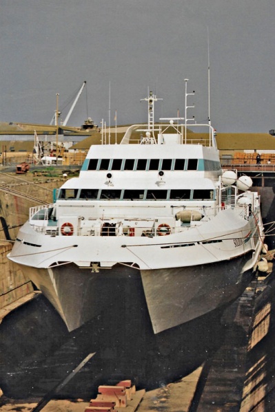 File:F21Solidor4StMalo.jpg