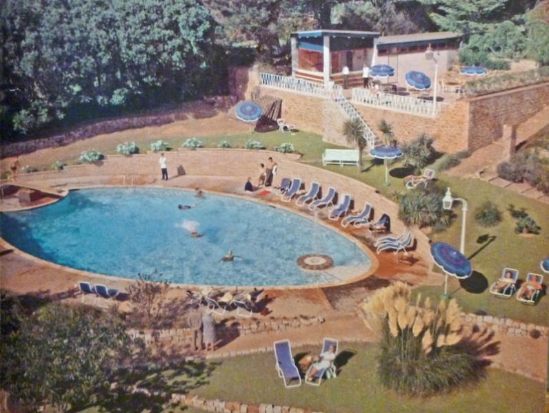 File:JC16StBBayHotel1965.jpg