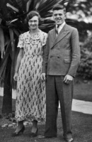 Stanley Harvey (1909-1977) m Iris May Nicolle