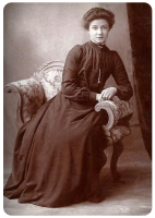 Ellen Jane Catelinet, born in Jersey in 1886, the daughter of Philip George (1863-1942) and Ellen Celeste Henriette, nee Langlois, married Joshua James in Dorset in 1912