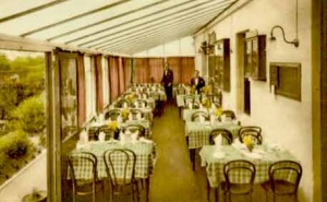 The hotel diningroom