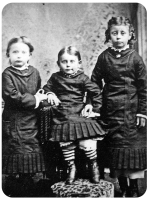 AnnieTherese, Brenda and Marion Smith