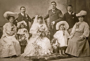 Wedding of John Sellick and Edith Isabel Nicolle (1881-1975) d of John Edward (1838- ) and Mary Ann Gallichan