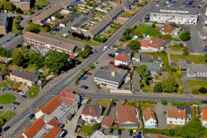 The junction of Route des Quennevais and Pont Marquet