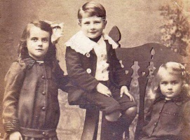 Siblings Hilda, Sidney and Edna Cornish