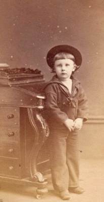 Ian Drummond, photographed by Ernest Baudoux