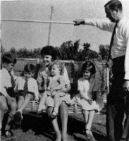 1954 - Maureen Hobbs