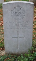 Gravestone of L-Cpl Charles Hubert Reynolds (1889-1915) at Ration Farm Military Cemetery, La Chapelle D'Armentieres