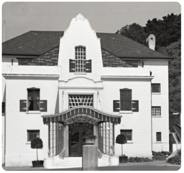 File:JoJo23WestParkPavilion1937.png