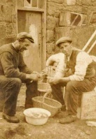 Peeling potatoes in 1920