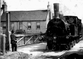 A train at St Clement's Road