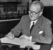 William Troy, known as 'Billie', was news editor during the Occupation years