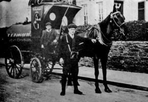 Bouchere's delivery cart in 1915