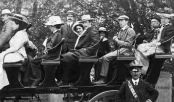 An outing led by the popular guide Baker