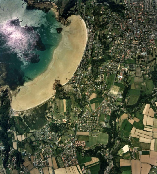 File:H23Aerial1992StBrelade.jpg