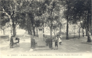 Baudains Monument, LL postcard