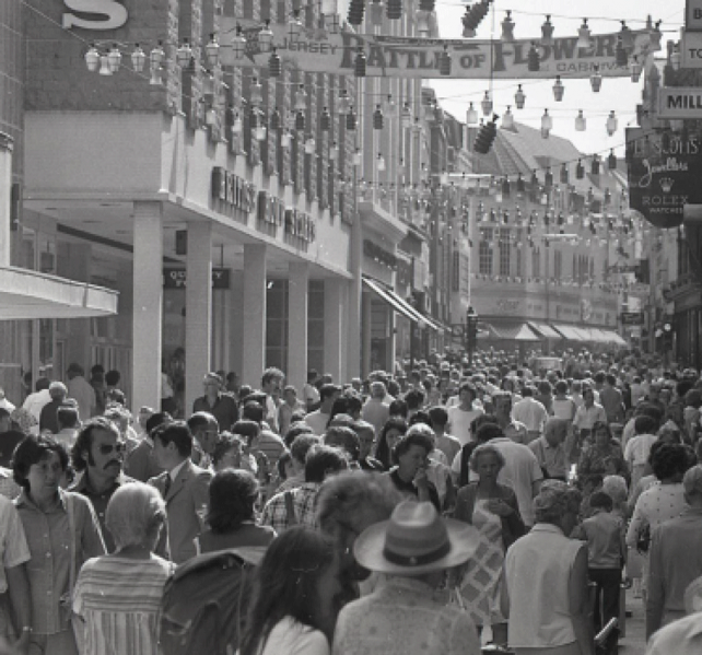 File:J25KingStreet1976a.png